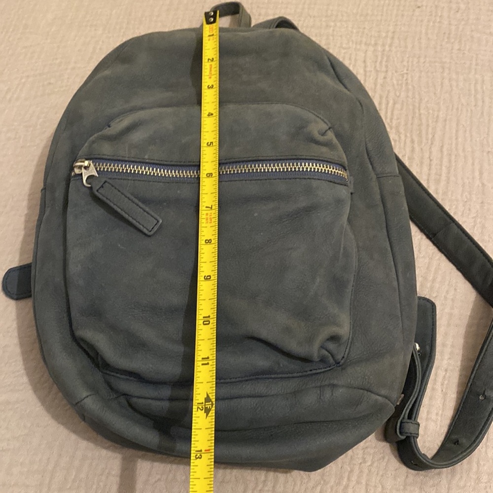 BAGGU NATURAL MILLED LEATHER Stylish Backpack - Picture 7 of 11